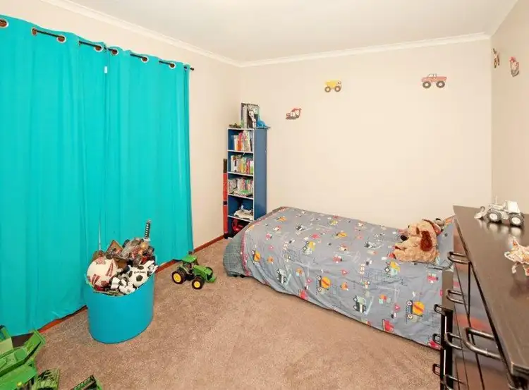 Fifth view of Homely house listing, 64 Undurra Drive, Glenfield Park NSW 2650