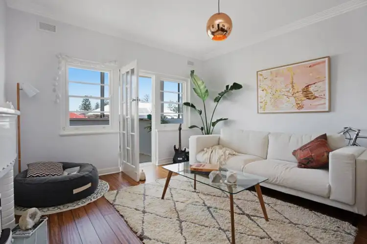 9/76 Parkway Avenue, Cooks Hill NSW 2300