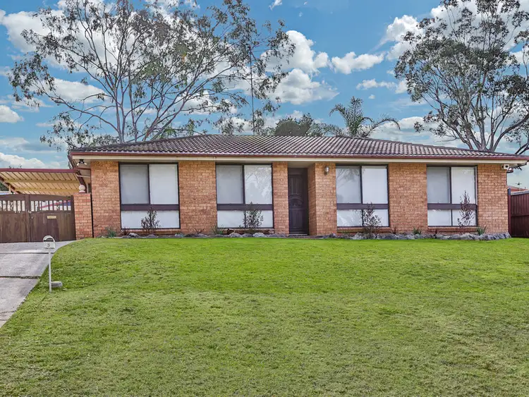 3 Topaz Place, Eagle Vale NSW 2558