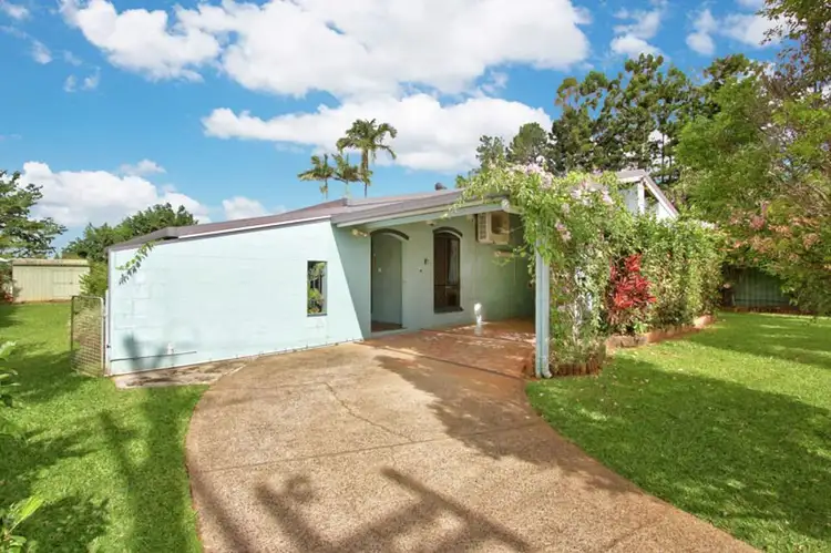 8 Ethel Close, Redlynch QLD 4870