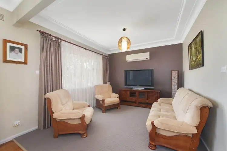 Fifth view of Homely house listing, 2 Exhibition Pde, Mount Pritchard NSW 2170