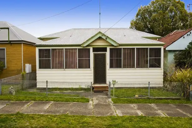 OLD 7 Avondale Road, New Lambton NSW 2305