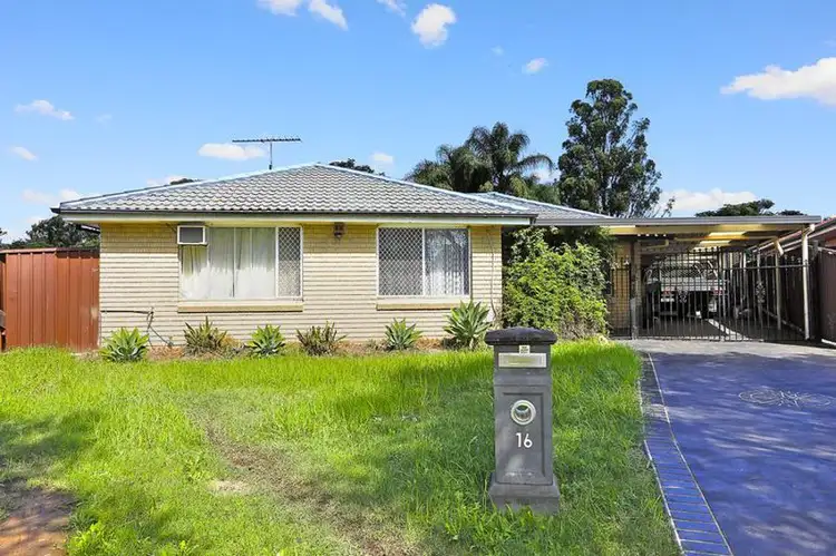 16 Malcolm Avenue, Werrington NSW 2747