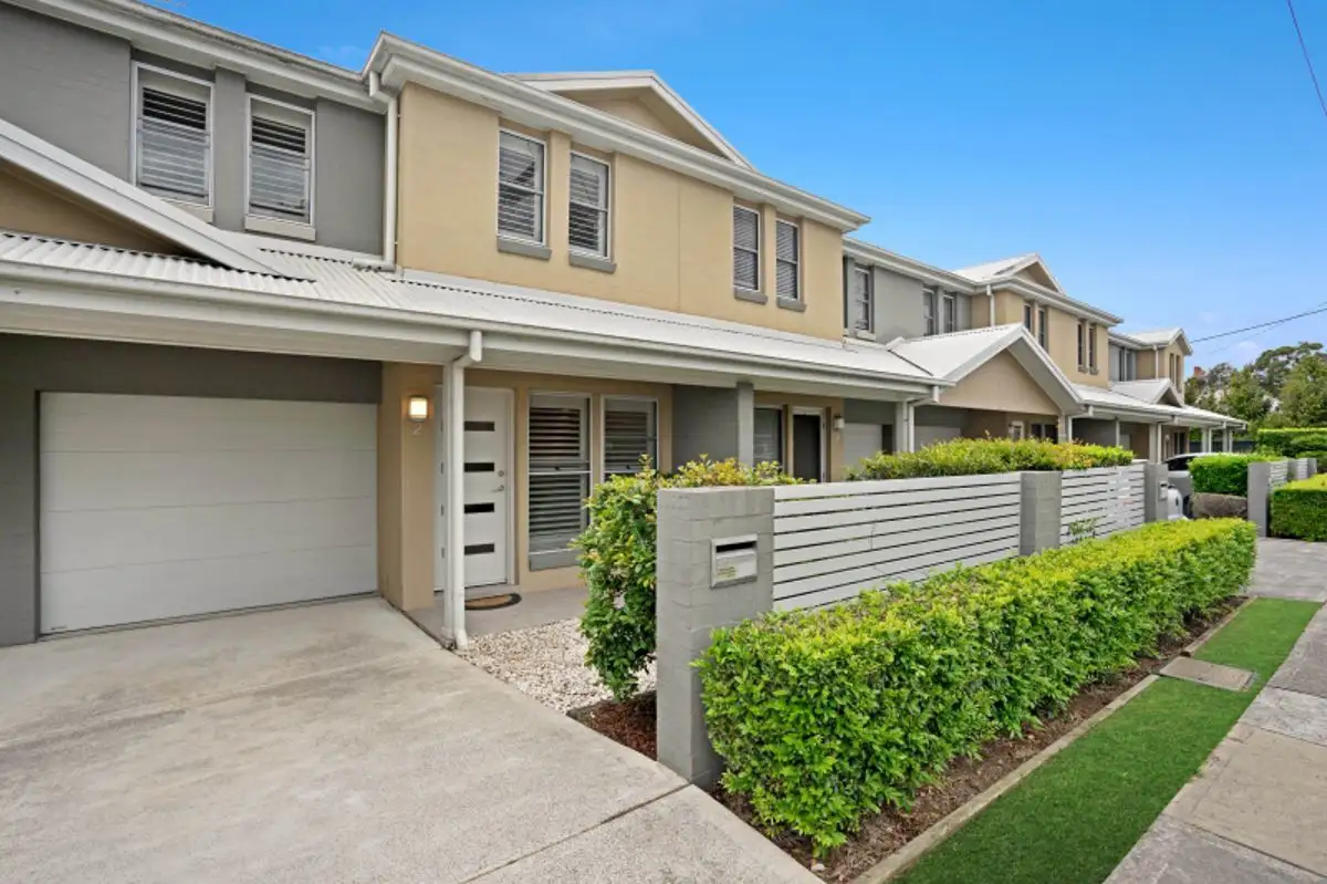 Main view of Homely townhouse listing, 2/11 Dawson Street, Waratah NSW 2298