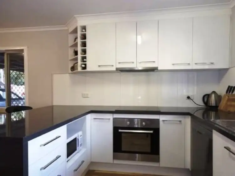 2/85 Hill Street, Newtown QLD 4350