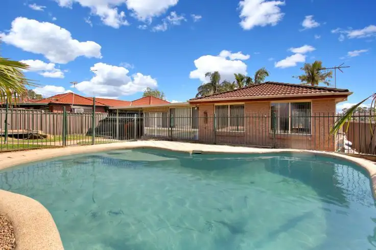 63 Explorers Way, St Clair NSW 2759