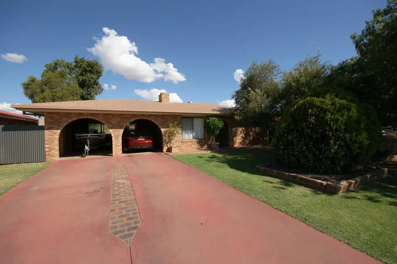 Main view of Homely house listing, 6 Taabinga Crt, Deniliquin NSW 2710