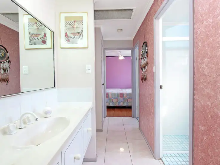 Sixth view of Homely house listing, 2 Avon Place, St Clair NSW 2759