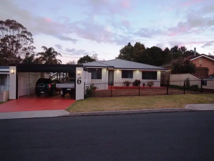 6 Binns street, South Toowoomba QLD 4350