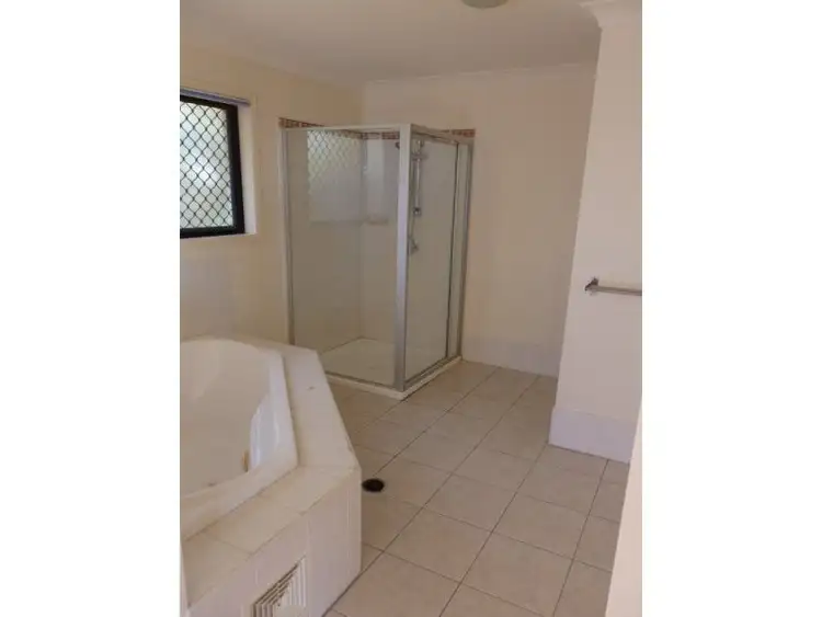 Sixth view of Homely house listing, 5 Summit pl, Wynnum West QLD 4178