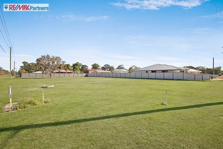 2 Senorita Parade, Urangan QLD 4655