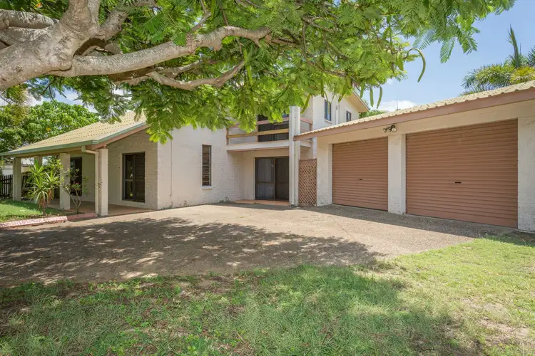 10 Paton Terrace, Slade Point QLD 4740