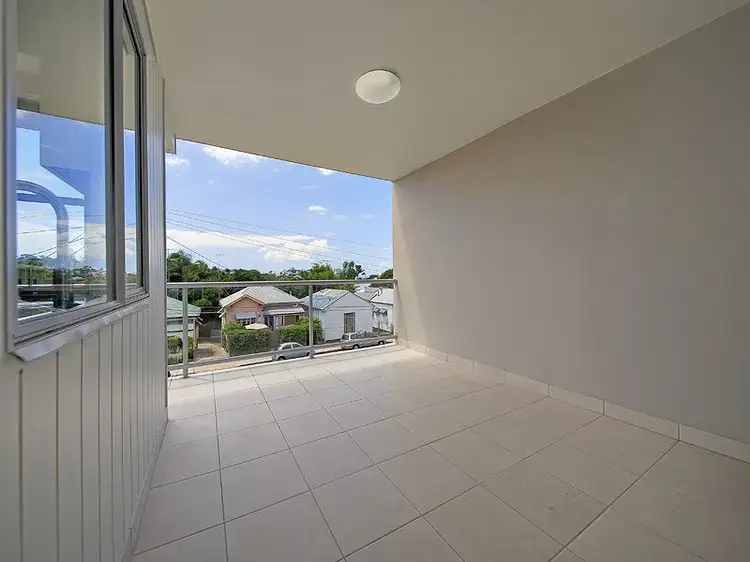 Fifth view of Homely unit listing, 2/54 Yamboyna Street, Manly QLD 4179