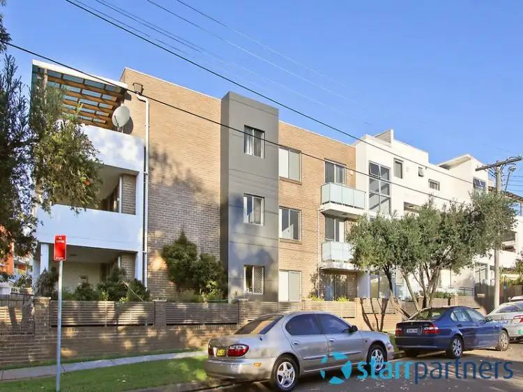 15/12-14 Darcy Road, Westmead NSW 2145