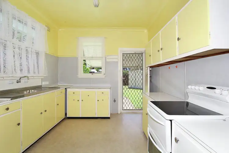 Third view of Homely house listing, 2 Grant Street, Tamworth NSW 2340