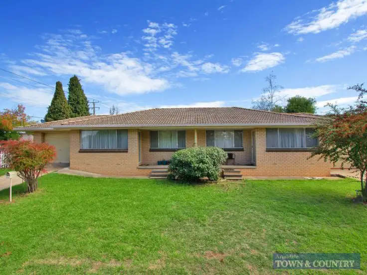 Main view of Homely house listing, 1 & 2/2 Kenalmac Avenue, Armidale NSW 2350