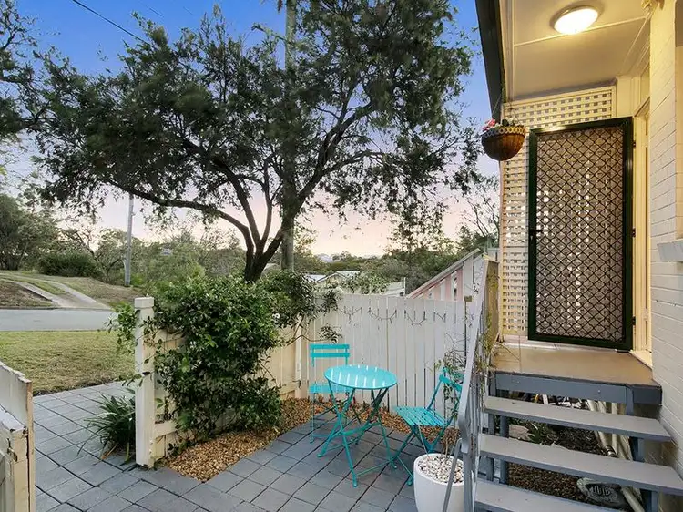 3/43 Saunders Street, Indooroopilly QLD 4068