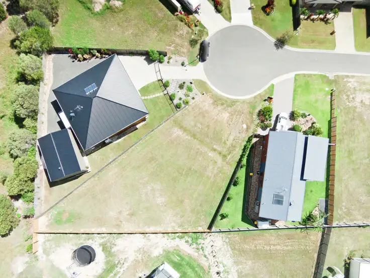 8 Sunad Court, Nikenbah QLD 4655