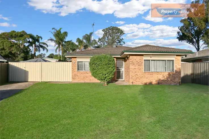 8 Hart Place, St Clair NSW 2759
