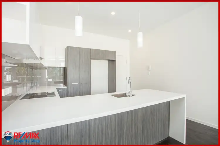 Fourth view of Homely unit listing, 8/30 Second Avenue, Sandgate QLD 4017