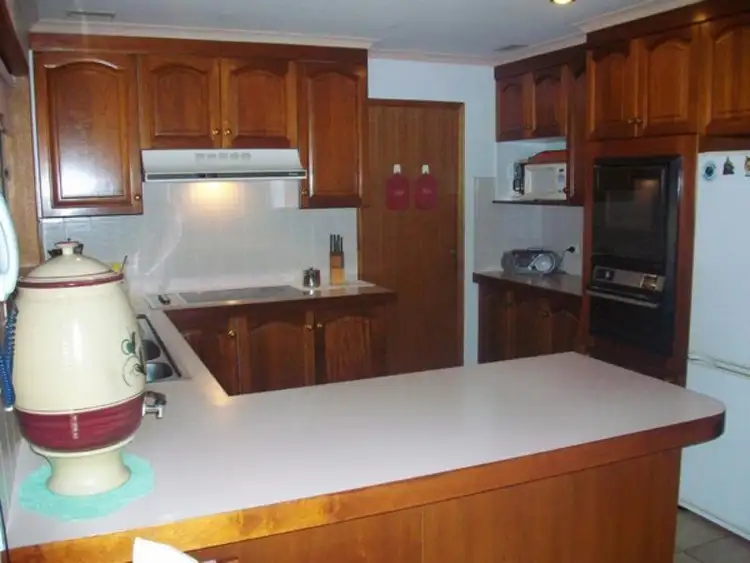 Fifth view of Homely house listing, 37 Bridgnorth St, Carindale QLD 4152