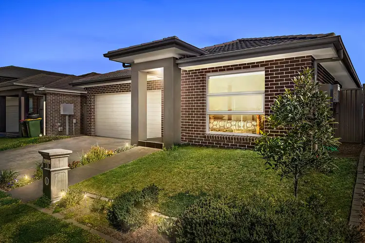 10 Patanga Crescent, Jordan Springs NSW 2747
