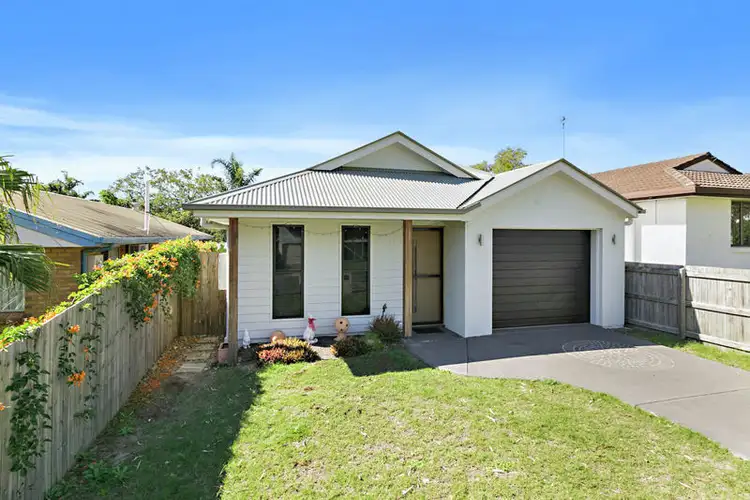 15 Michael Street, Redland Bay QLD 4165