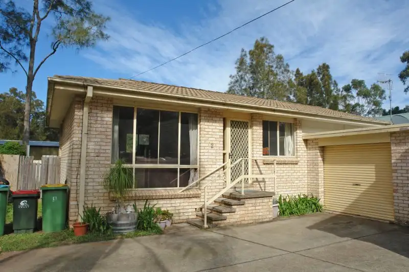 Main view of Homely semi-detached listing, 2/35 Warner Avenue, Tuggerawong NSW 2259