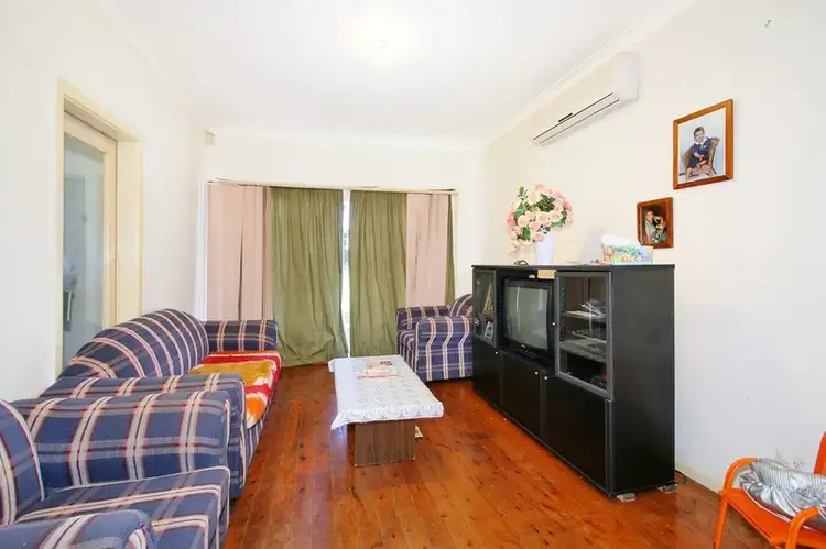 Second view of Homely house listing, 32 Great Western Hwy, Kingswood NSW 2747