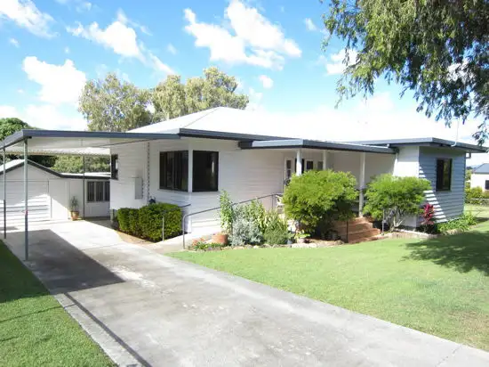 10 Church Street, Silkstone QLD 4304