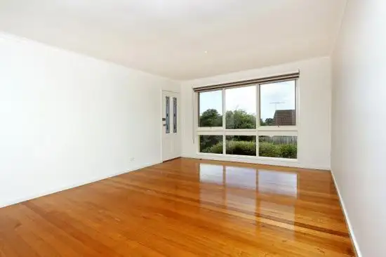 Second view of Homely unit listing, 4/17 Lucerne Avenue, Mornington VIC 3931