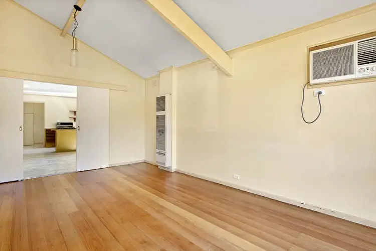 Second view of Homely house listing, 4 Glendale Place, Gladstone Park VIC 3043