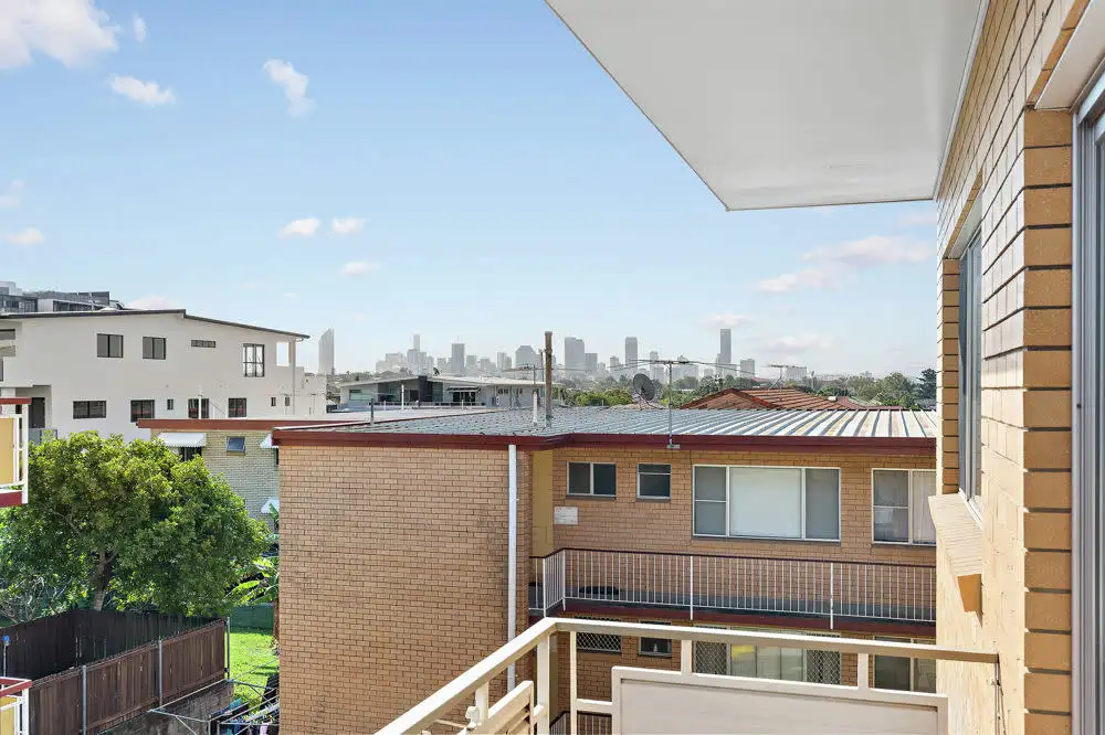 Main view of Homely unit listing, 7/28 Kitchener Street, Coorparoo QLD 4151
