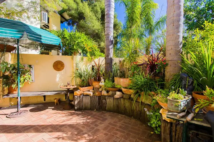 1/440 Canning Highway, Como WA 6152