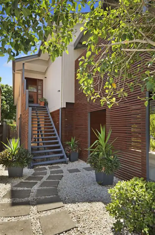 8 York Street, Coorparoo QLD 4151