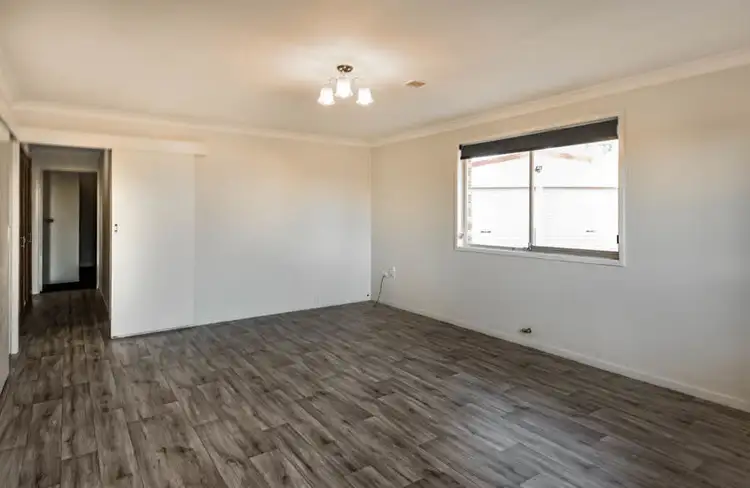 Fifth view of Homely house listing, 3 Chinchilla Court, Wilsonton Heights QLD 4350