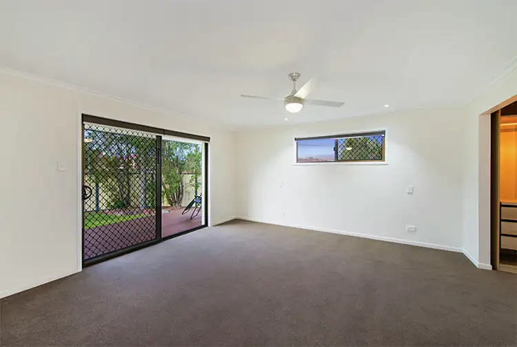 Second view of Homely house listing, 2 Jennifer Court, Mount Warren Park QLD 4207