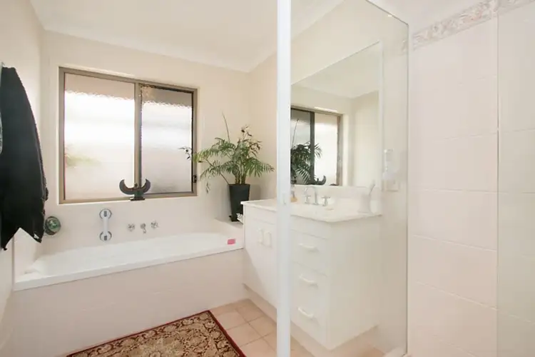 Sixth view of Homely house listing, 20 Clonakilty Close, Banora Point NSW 2486