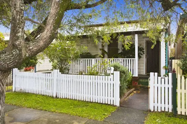 126 Turnbull Street, Hamilton South NSW 2303