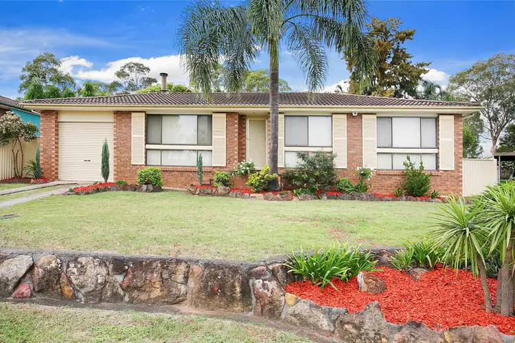 4 Lear Close, St Clair NSW 2759