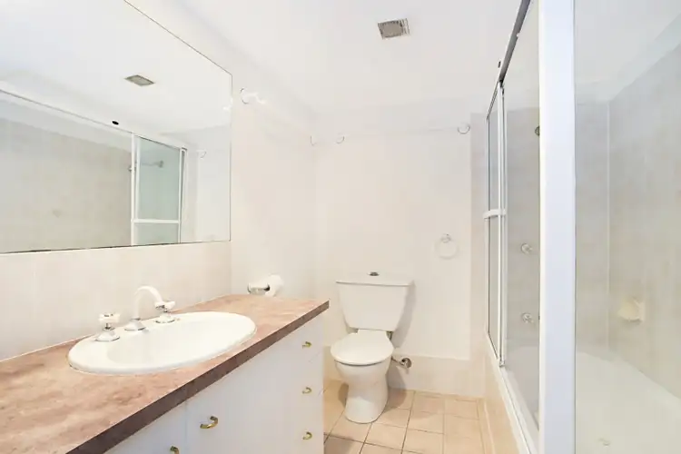 Sixth view of Homely unit listing, 2/25 Ada Street, Taringa QLD 4068