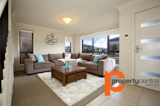 Fifth view of Homely house listing, 2 Shellbourne Place, Cranebrook NSW 2749