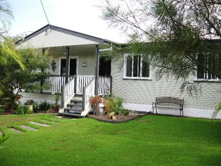 7 Vivian Street, Eastern Heights QLD 4305