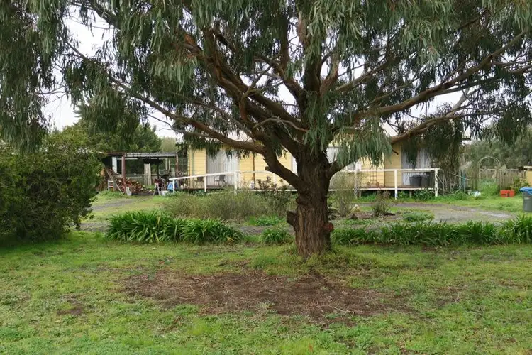Second view of Homely house listing, 15 Beal Court, Winchelsea VIC 3241