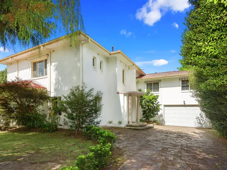 39 Benaroon Ave, St Ives NSW 2075
