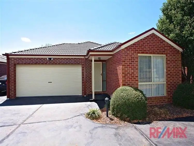 4/13 Linmac Court, Hampton Park VIC 3976
