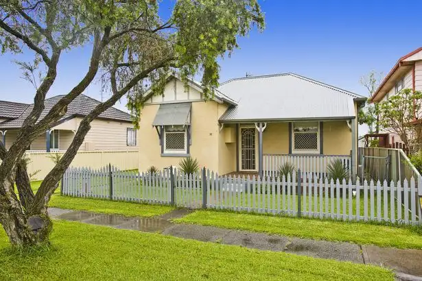 33 Gow Street, Hamilton North NSW 2292