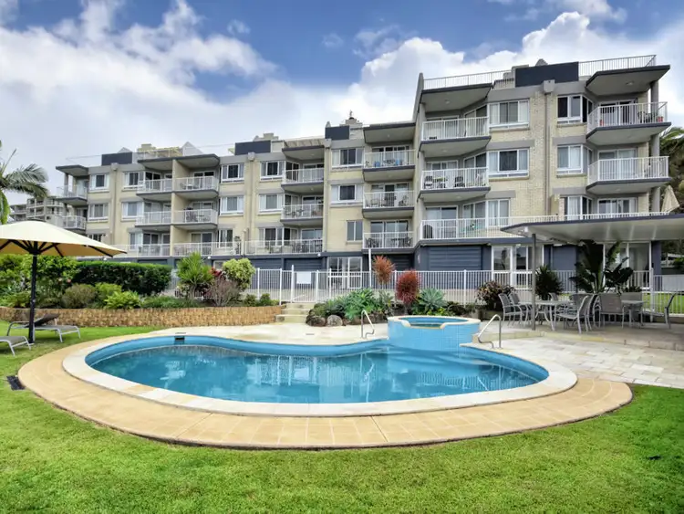 4/1 Saltair Street-Mainsail-, Kings Beach QLD 4551