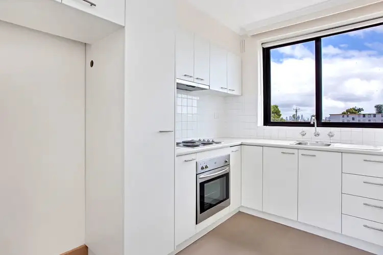 8/55C De Carle Street, Brunswick VIC 3056