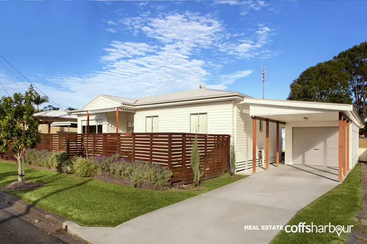 16 Sixteenth Avenue, Sawtell NSW 2452